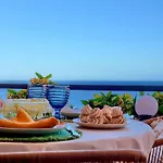 Luxurioeser Rueckzugsort Mit Direktem Meerzugang Und Pool By Interhome Tabaiba