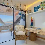 Luxurioeser Rueckzugsort Mit Direktem Meerzugang Und Pool By Interhome