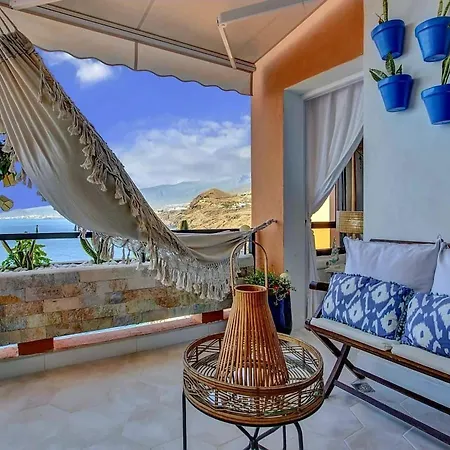 Luxurioeser Rueckzugsort Mit Direktem Meerzugang Und Pool By Interhome Lejlighed