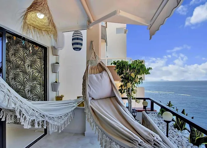 Luxurioeser Rueckzugsort Mit Direktem Meerzugang Und Pool By Interhome *