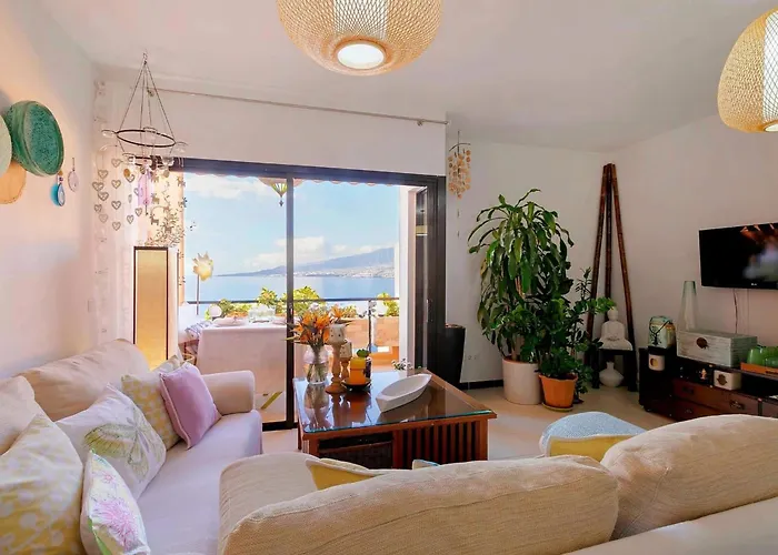 Luxurioeser Rueckzugsort Mit Direktem Meerzugang Und Pool By Interhome *